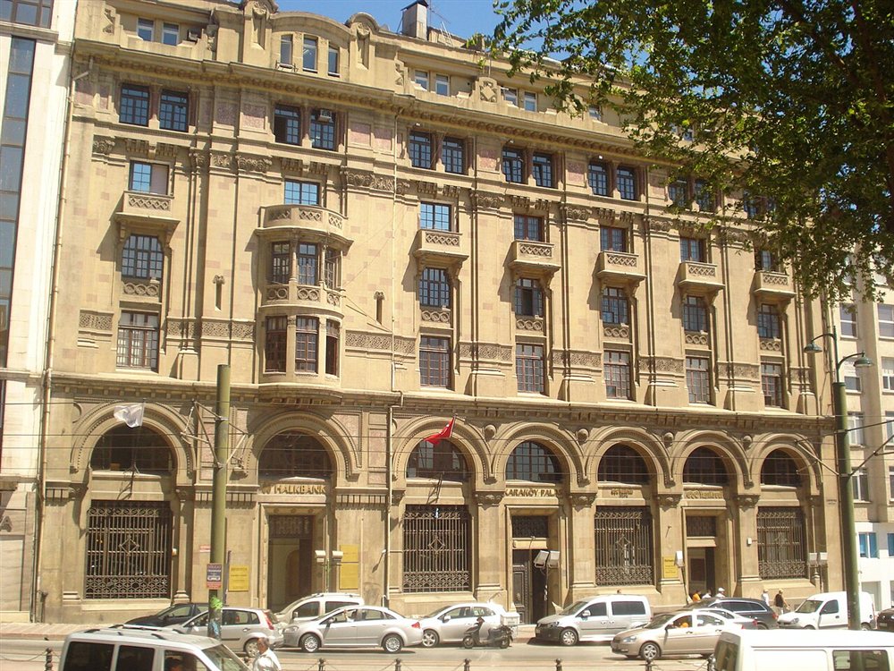 Il Karaköy Palas di Giulio Mongeri